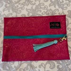 Makeup Junkie Pink Embossed with Teal Zipper